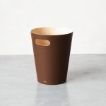 UMBRA kosz na śmieci WOODROW - espresso - obrazek 4