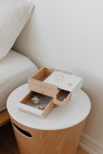 UMBRA pojemnik na biżuterię STOWIT MINI - biały,natural - obrazek 5