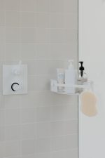 UMBRA półka narożna FLEX ADHESIVE biała - obrazek 3