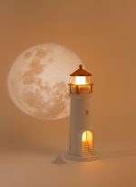 Lampka nocna z projektorem SHP            LIGHTHOUSE biało-złota - obrazek 3
