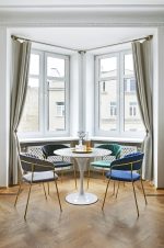 Stół TULIP MARBLE 90 CARRARA biały -      marmur, metal - obrazek 6