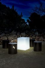NEW GARDEN lampa ogrodowa CUBY 45 SOLAR & BATTERY biała - obrazek 2