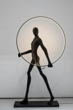 MOOSEE lampa podłogowa HUMAN ROUND        włókno szklane - obrazek 8